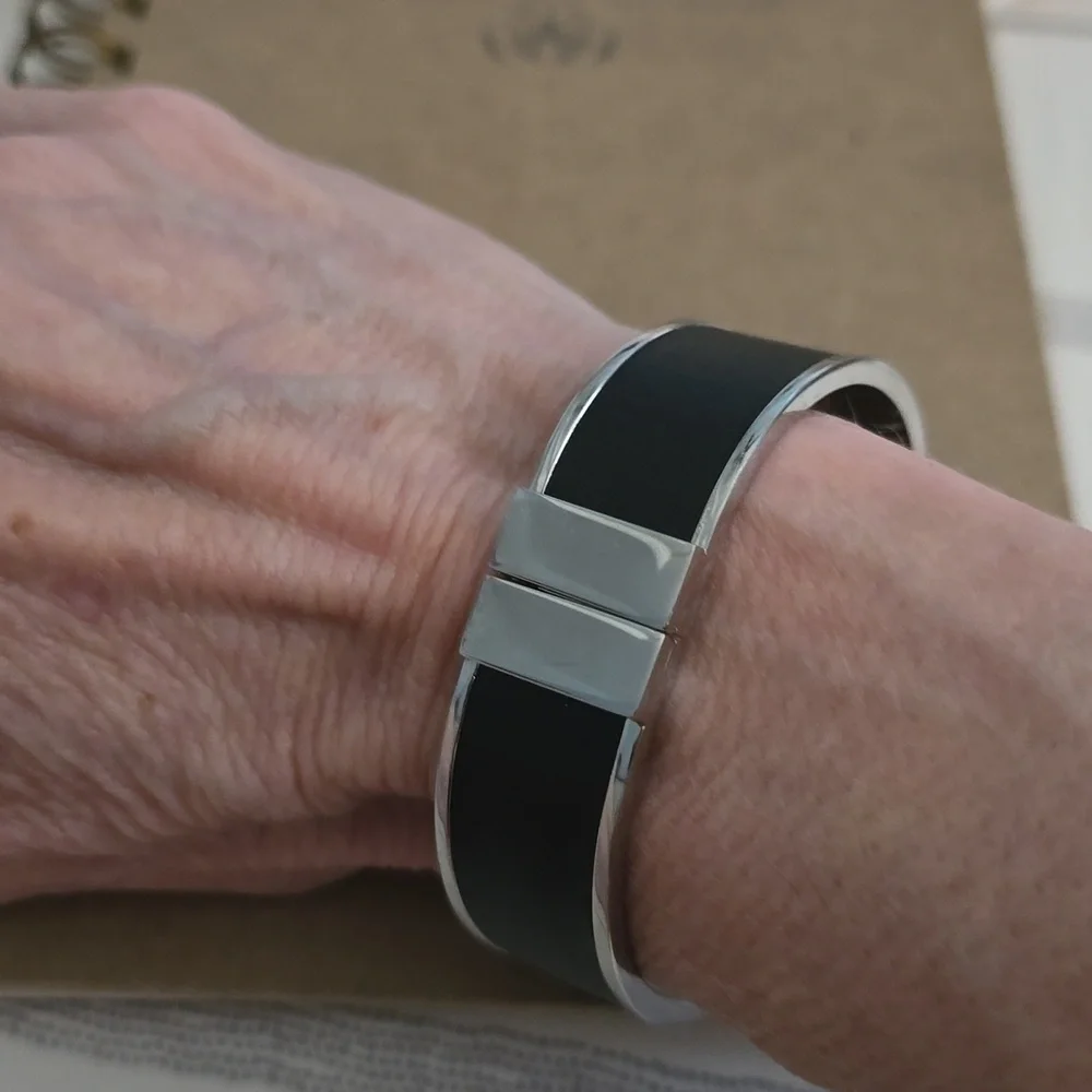 Hinged Stainless Steel Bracelet With Faux Leather Detail. Excellent Condition - Picture 1 of 7